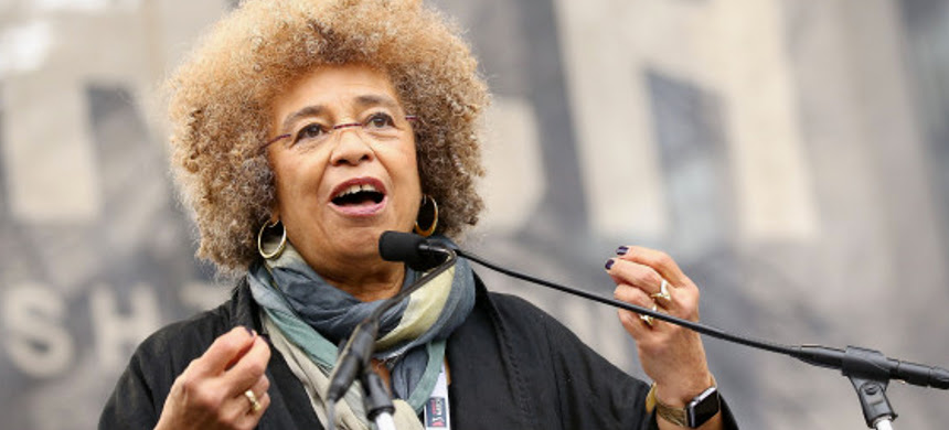 Angela Davis on Resisting Trump: We Need to Be More Militant in Defending Vulnerable Populations