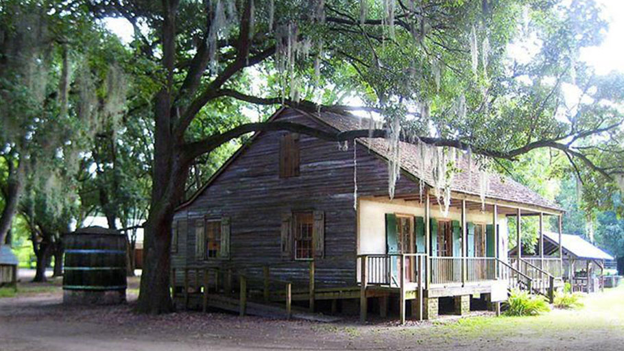 A trial at the Destrehan Plantation sentenced 45 men from the uprising to death or to go to New Orleans for future trials.