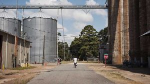 An article in USA Today declared Ville Platte the poorest town in Louisiana. Its median household income is $18,700, compared to roughly $59,000 for the U.S. as a whole.