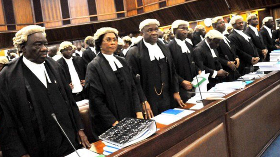 How African courts glorify colonialism with wigs and gowns