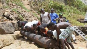 Osu Fisherman helped uncovering a canon that had fallen from the castle.