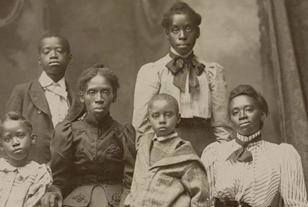 Lavinia Baker and her five surviving children after the lynching of her husband and baby on Feb. 22, 1898.