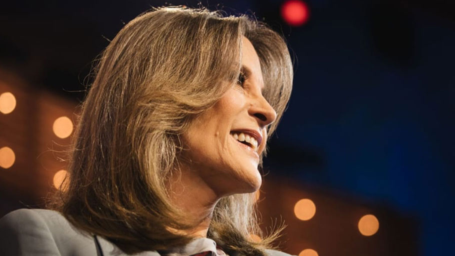 Marianne Williamson introduces a plan for slavery reparations