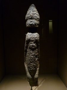 Unidentified object, likely of African origin, displayed at the Quai Branly museum in Paris