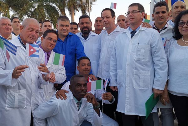 Cuban doctors prepare to leave for Italy to provide medical aid.
