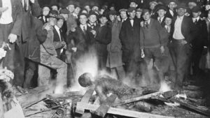 Black man burnt by white mob