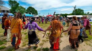 getty-images-native-american-tribal-ceremony-910x512