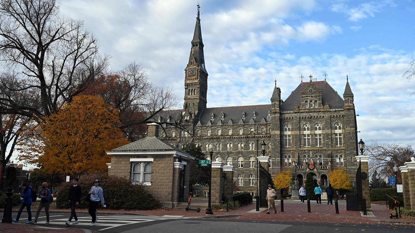 Georgetown students renew push for reparations to descendants of enslaved people