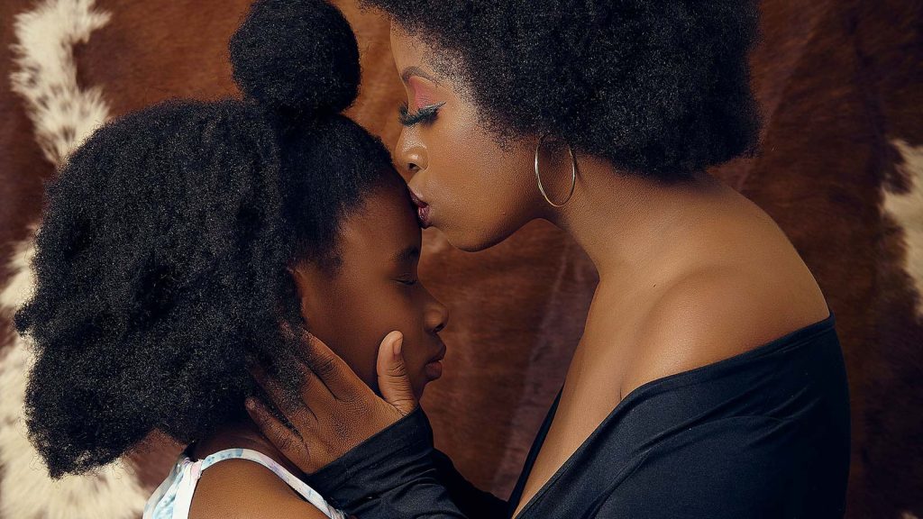 Black mother and daughter - Natural hair