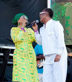 Marcia Griffiths and Ken Boothe performing at Groovin’ in the Park, Queens, New York (Photo by Toni Dubois)