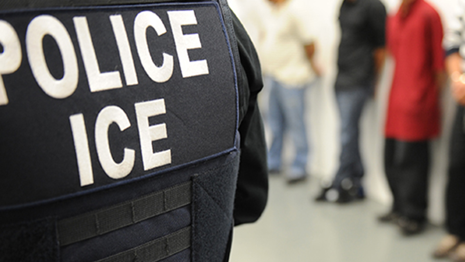 ICE agents conduct a raid in Los Angeles. Photo: U.S. Immigration and Customs Enforcement (Public Domain via Wikimedia Commons)